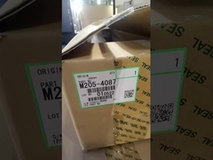 AE02-0112 AE020112 M2054087 M205-4087 निचला फ्यूजरRicoh Pr के लिए असर के साथ निचला फ्यूजर दबाव रोलर